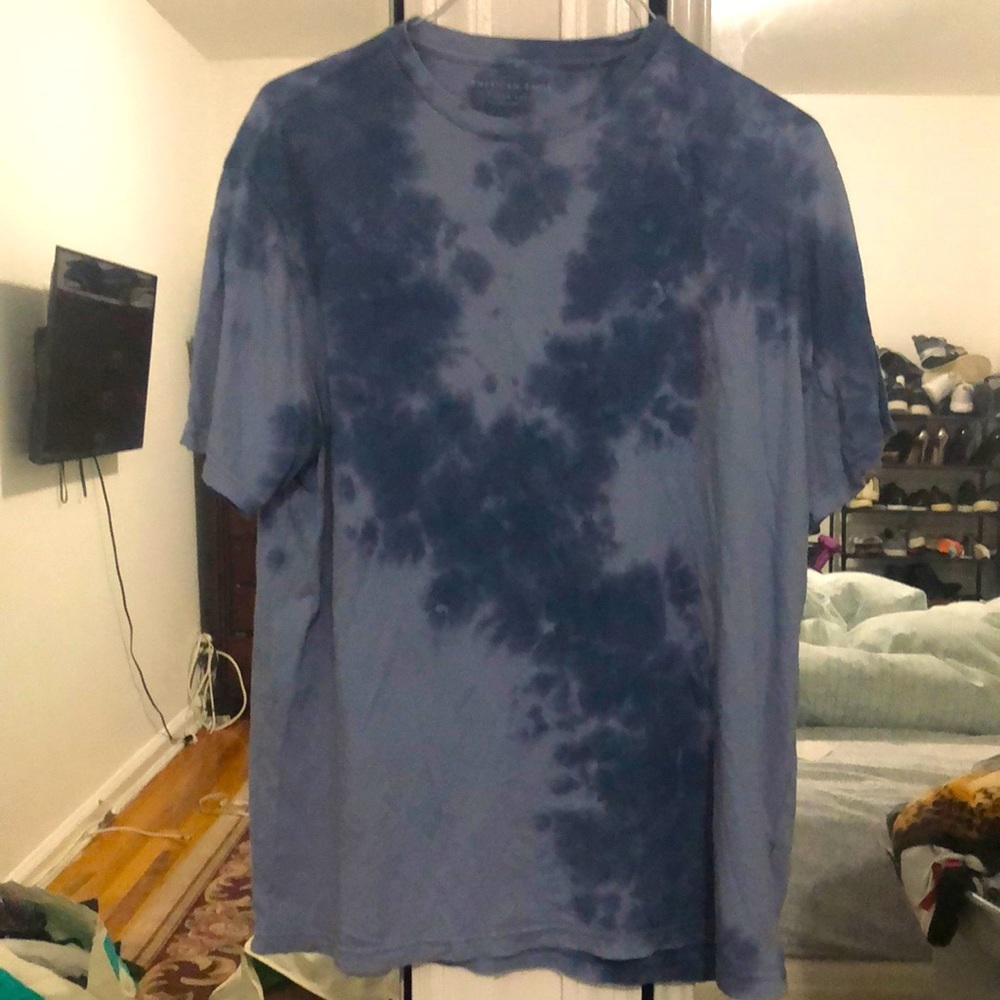 American Eagle super soft blue tie-dye short sleev